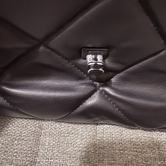 Badgley Mischka Quilted Crossbody Bag in Black - Picture 5 of 11